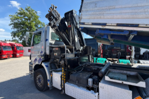 lastwagen_-_atego_25_43_hiab211_3-seitenkipper_-_mercedes_296097.jpg