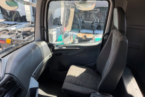 lastwagen_-_atego_25_43_hiab211_3-seitenkipper_-_mercedes_296103.jpg