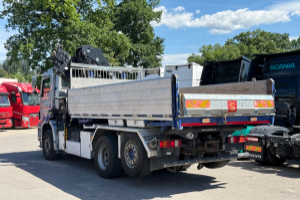 lastwagen_-_atego_25_43_hiab211_3-seitenkipper_-_mercedes_296112.jpg