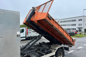 lastwagen_-_atleon_80_19_4x2_hooklift_-_nissan_179265.jpg