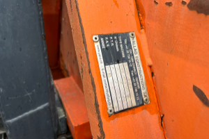 lastwagen_-_atleon_80_19_4x2_hooklift_-_nissan_179267.jpg