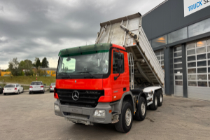 lastwagen_-_benz_actros_3246_c3390_-_mercedes_251213.jpg