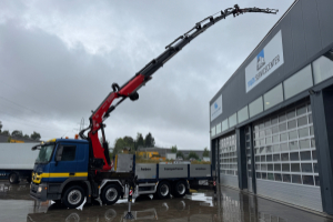 lastwagen_-_benz_actros_3248_f660_7_6_-_mercedes_251140.jpg