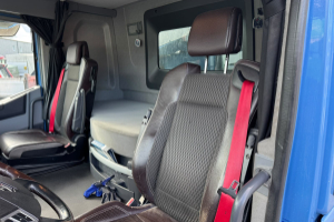 lastwagen_-_c520_10x4_18m3_mulde_-_renault_308969.jpg