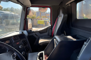 lastwagen_-_c520_10x4__-_renault_253582.jpg