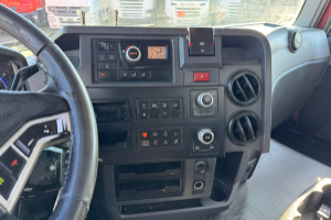 lastwagen_-_c520_10x4__-_renault_253583.jpg