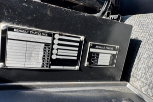 lastwagen_-_c520_10x4__-_renault_253584.jpg