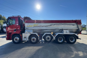 lastwagen_-_c520_10x4_abschiebemulde__no_tipper__-_renault_253593.jpg