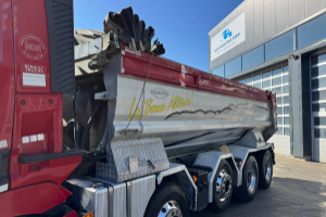 lastwagen_-_c520_10x4_abschiebemulde__no_tipper__-_renault_253594.jpg