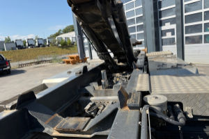 lastwagen_-_c520_10x4_moser_-_renault_297905.jpg