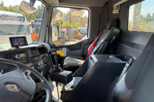 lastwagen_-_c520_10x4_moser_-_renault_297909.jpg