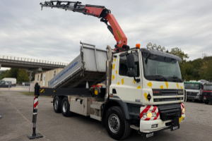 lastwagen_-_cf_85_460_6x2_4_hydrodrive_ginaf_kipper_kran_-_daf_305930.jpg