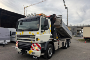 lastwagen_-_cf_85_460_6x2_4_hydrodrive_ginaf_kipper_kran_-_daf_305941.jpg