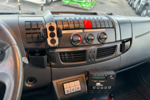 lastwagen_-_eurocargo_120e25_4x2_bi-temp__-_iveco_204083.jpg