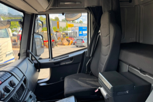 lastwagen_-_eurocargo_120e28_carrier_750_-_iveco_296154.jpg