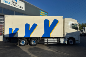 lastwagen_-_fh-460_6x2_mitsubishi_frigo_-_volvo_305899.jpg
