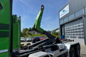 lastwagen_-_fh-460_8x4_mobas_25t_-_volvo_289834.jpg