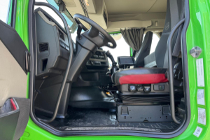 lastwagen_-_fh-460_8x4_mobas_25t_-_volvo_289836.jpg