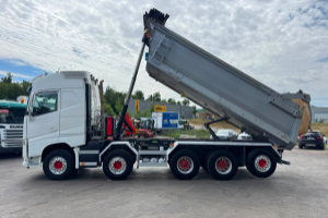 lastwagen_-_fh-500_10x4_19m3_-_volvo_292101.jpg