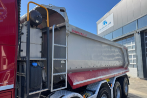 lastwagen_-_fh-500_10x4_schwarzmueller_19m3_-_volvo_306512.jpg