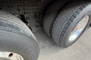 lastwagen_-_fh_460_6x2_kuehler_thermoking_-_volvo_289971.jpg