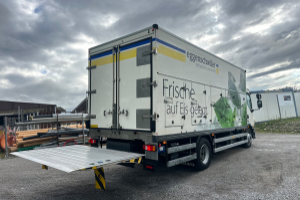 lastwagen_-_fll_240_4x2_tiefkuehler__-_volkswagen_254232.jpg