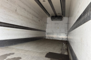 lastwagen_-_fm-300_4x2_carrier_850_supra_-_volvo_308547.jpg