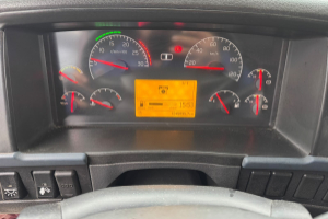 lastwagen_-_fm-300_4x2_carrier_850_supra_-_volvo_308552.jpg