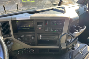 lastwagen_-_fm-330_4x2_lbw_-_volvo_305926.jpg