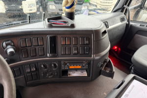 lastwagen_-_fm-380_4x2_-_volvo_295289.jpg