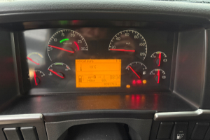 lastwagen_-_fm-380_4x2_-_volvo_295290.jpg
