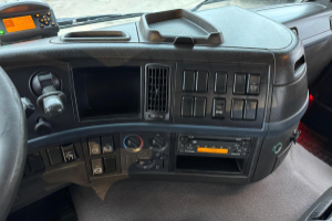 lastwagen_-_fm-400_4x2_ut_gigant_18t_-_volvo_258054.jpg