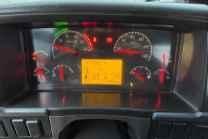 lastwagen_-_fm-400_4x2_ut_gigant_18t_-_volvo_258055.jpg
