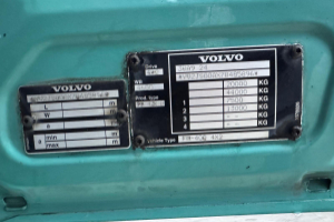 lastwagen_-_fm-400_4x2_ut_gigant_18t_-_volvo_258056.jpg
