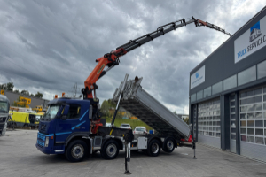 lastwagen_-_fm-460_8x2_palfinger_pk44002_flyjib_und_seilwinde_-_volvo_251607.jpg