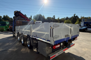 lastwagen_-_fm-500_8x4_hmf5030_flyjib_und_troil_-_volvo_298414.jpg