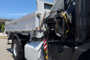 lastwagen_-_fm12-340_4x2_kipper_kran__-_volvo_298673.jpg