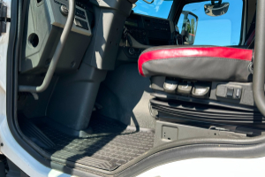 lastwagen_-_fm_460_8x2_-_volvo_298642.jpg