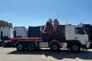 lastwagen_-_fm_480_szm_8x2_fassi_1100_flyjip_troil__-_volvo_304224.jpg