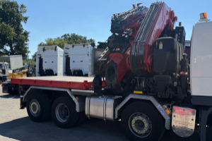 lastwagen_-_fm_480_szm_8x2_fassi_1100_flyjip_troil__-_volvo_304227.jpg