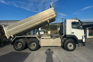 lastwagen_-_fmx-460_6x6r__3_seitenkipper_-_volvo_307807.jpg