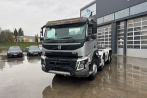 Lastwagen - VOLVO - FMX-460 8x4 UT26