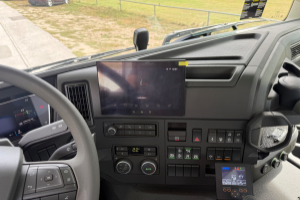 lastwagen_-_fmx-540_8x4_joab_25t_-_volvo_306422.jpg