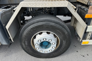 lastwagen_-_fmx_420_8x4__-_volvo_174063.jpg