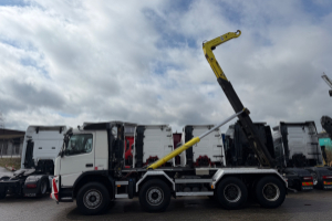 lastwagen_-_fmx_460_8x4_sws_haken_kipper_welaki__-_volvo_281738.jpg