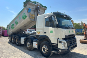 lastwagen_-_fmx_460__10x4r_-_volvo_300698.jpg