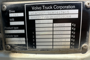 lastwagen_-_fmx_460__10x4r_-_volvo_300704.jpg