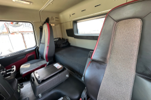 lastwagen_-_fmx_460__10x4r_-_volvo_300707.jpg
