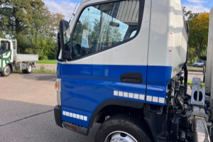 lastwagen_-_fuso_7c18_-_mitsubishi_203125.jpg