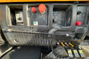 lastwagen_-_g480_8x4_ab_mfk_kipper_kran__-_scania_210102.jpg